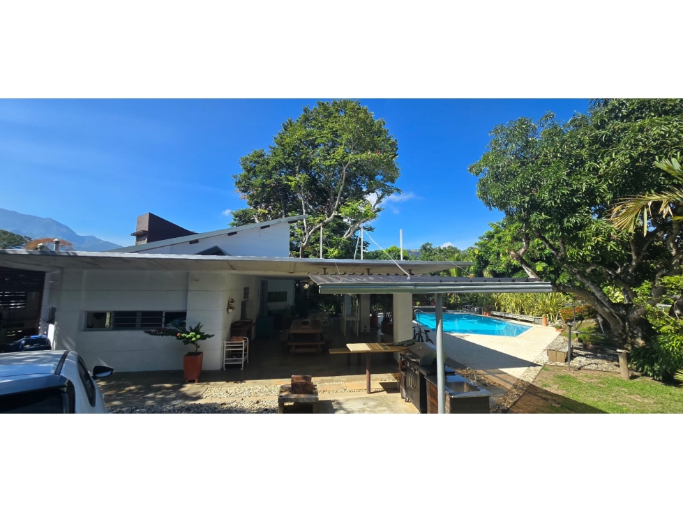 Venta Finca en San Jerónimo con ambiente natural