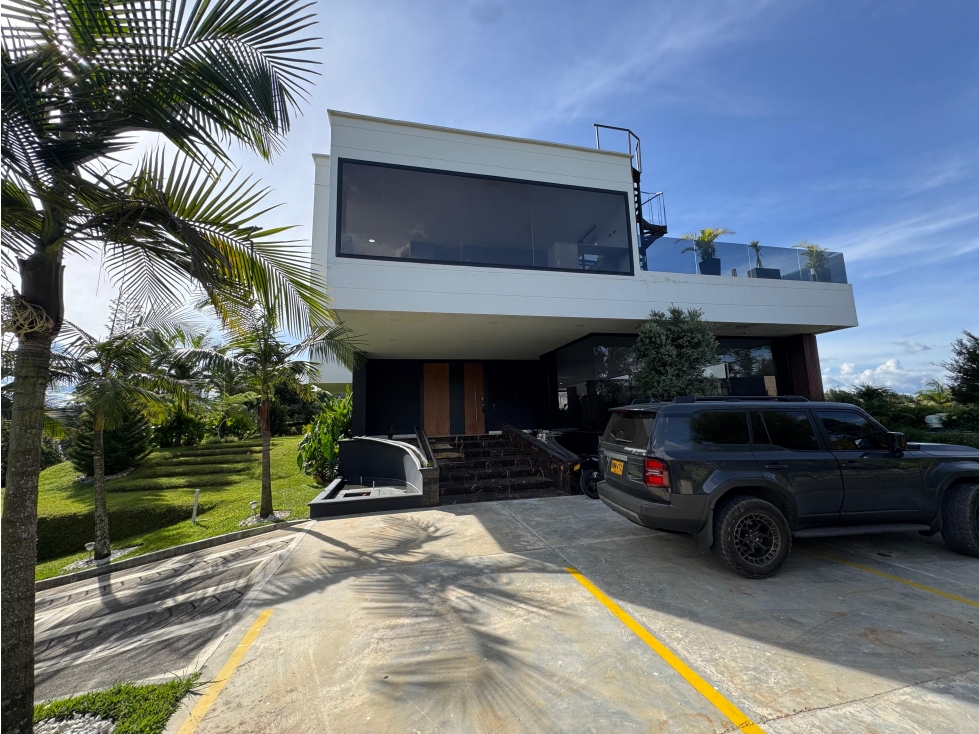 VENTA CASA CAMPESTRE - LLANOGRANDE