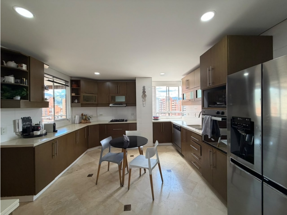 VENTA APARTAMENTO - LAURELES. — foto 3
