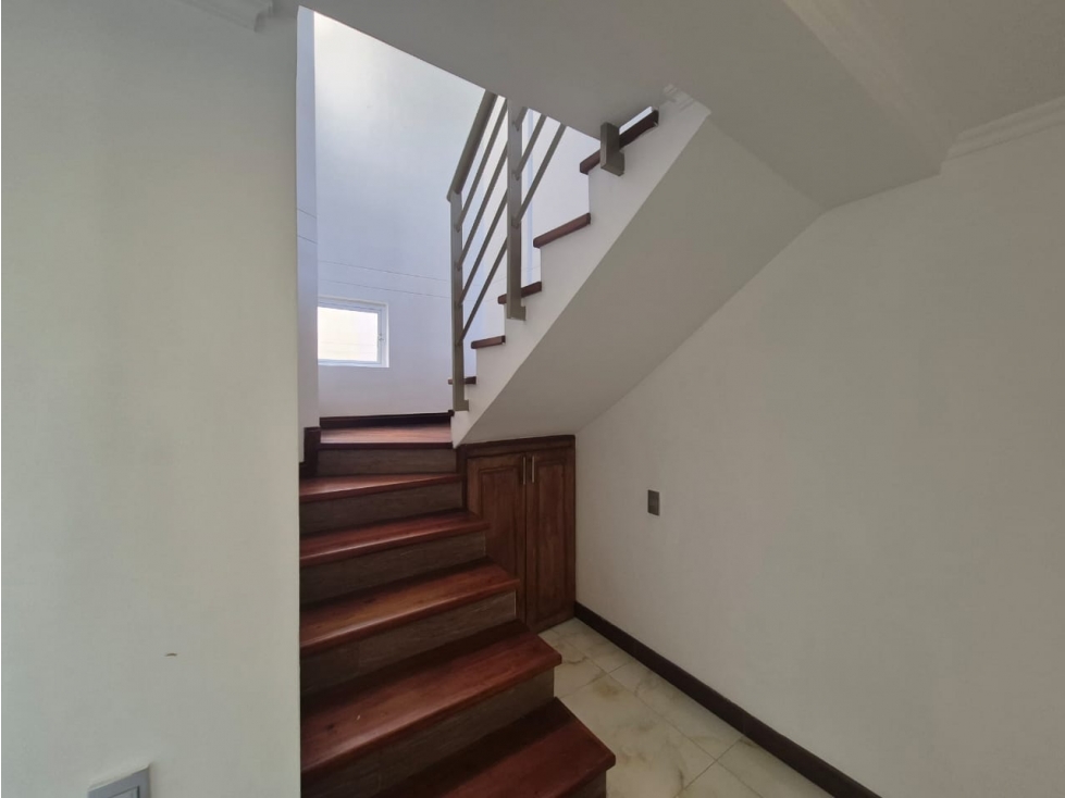 ARRIENDO APARTAMENTO DUPLEX POBLADO PALMAS — foto 5