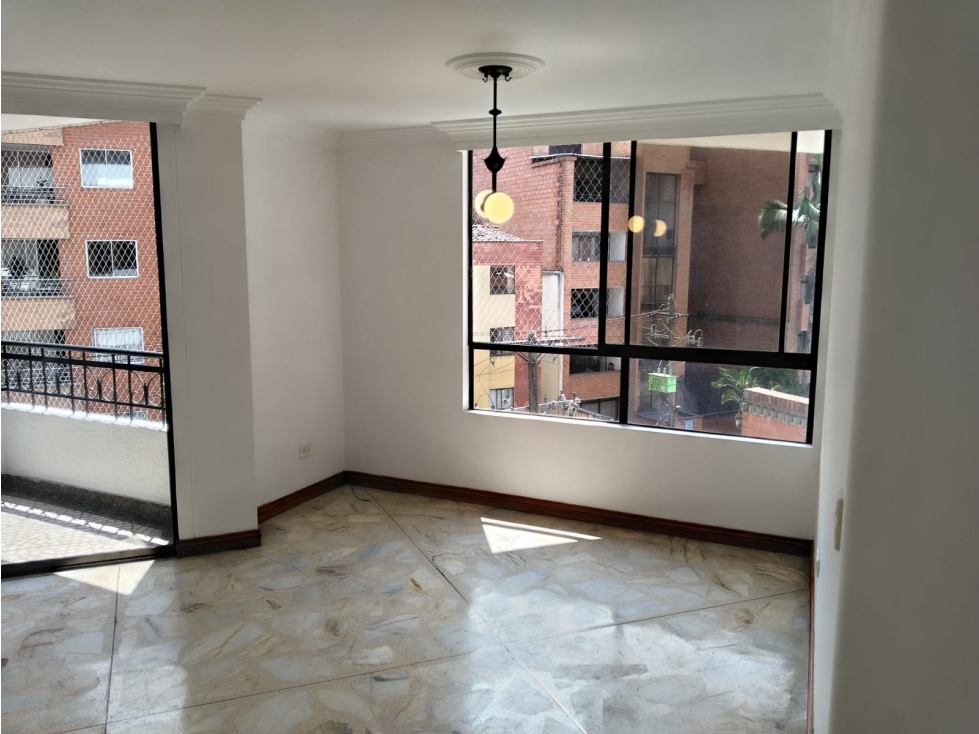 ARRIENDO Y VENTA APARTAMENTO - LAURELES