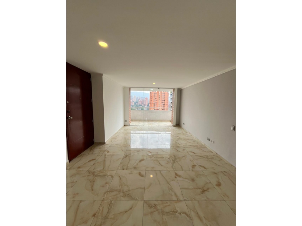 ARRIENDO APARTAMENTO - POBLADO LALINDE — foto 2