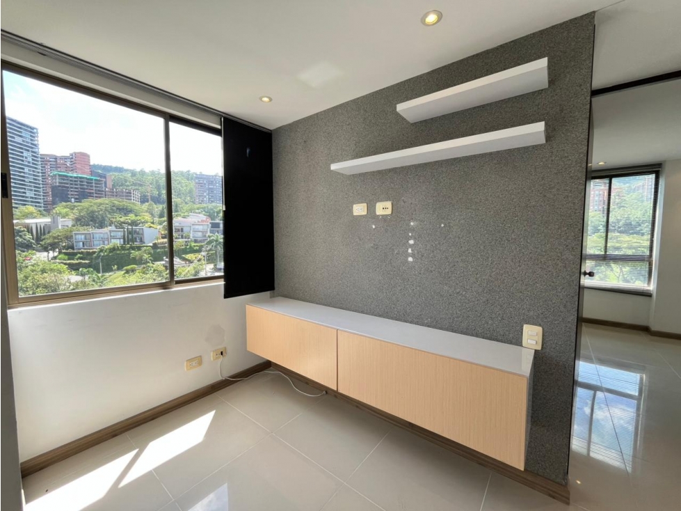 ARRIENDO APARTAMENTO, ALTOS DEL POBLADO — foto 2