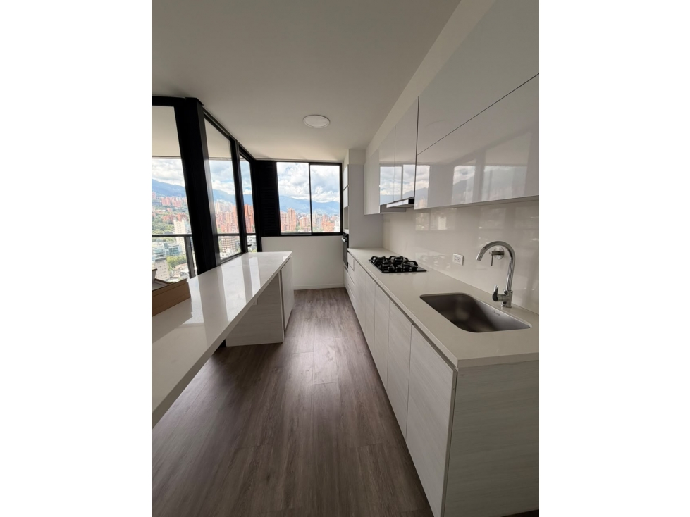 ARRIENDO APARTAMENTO, POBLADO LALINDE