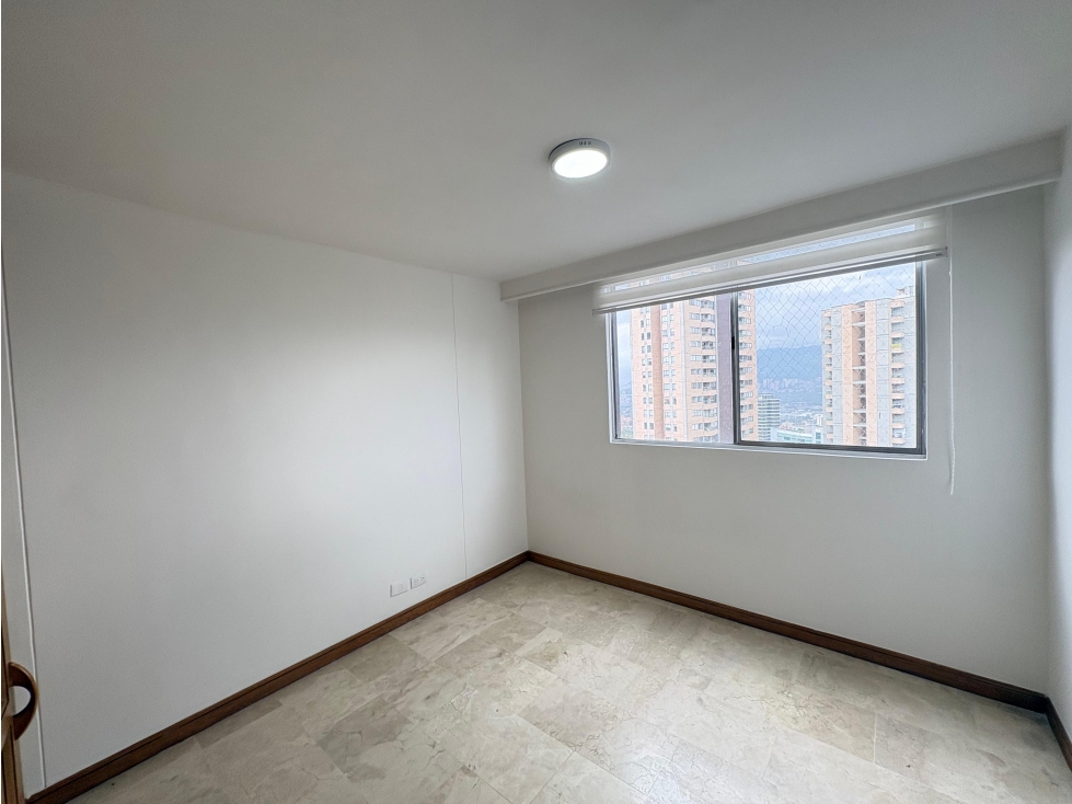 ARRIENDO APARTAMENTO, POBLADO PALMAS — foto 3