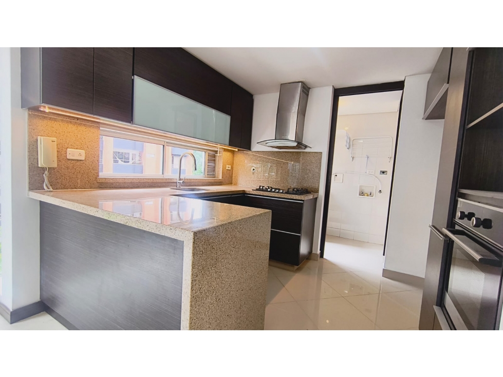ARRIENDO APARTAMENTO - POBLADO SANTA MARIA DE LOS ANGELES.