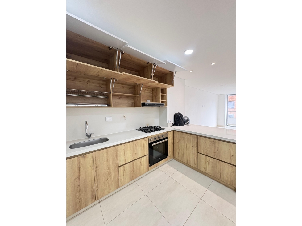 ARRIENDO APARTAMENTO, CC VIVA ENVIGADO