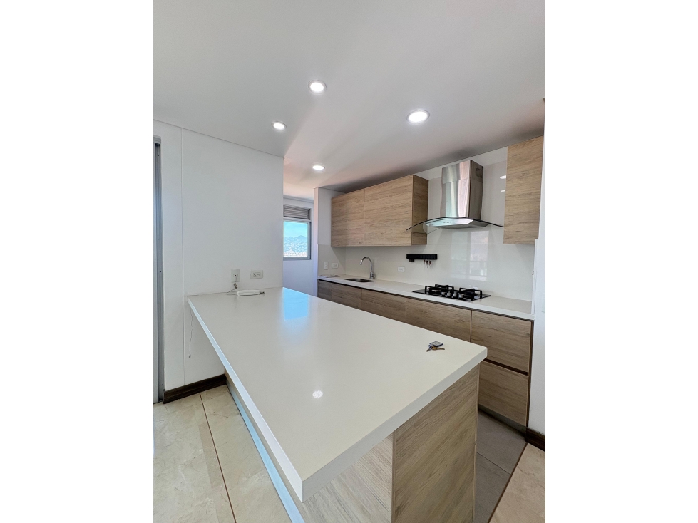 ARRIENDO APARTAMENTO, POBLADO LOMA LOS PARRA — foto 3