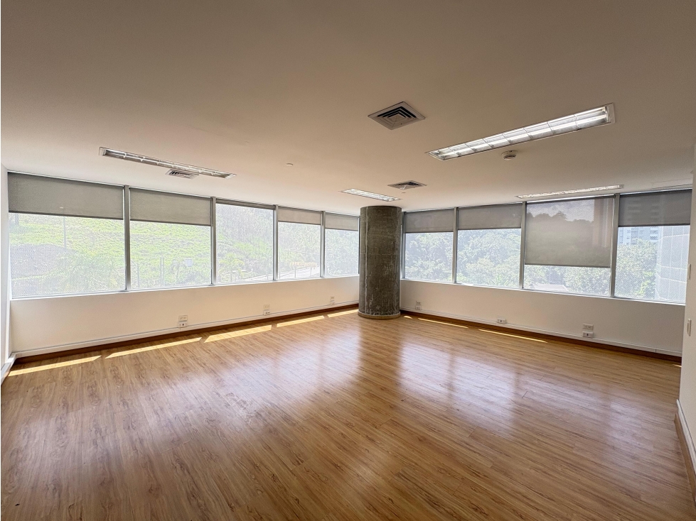 ARRIENDO OFICINA AV. PALMAS