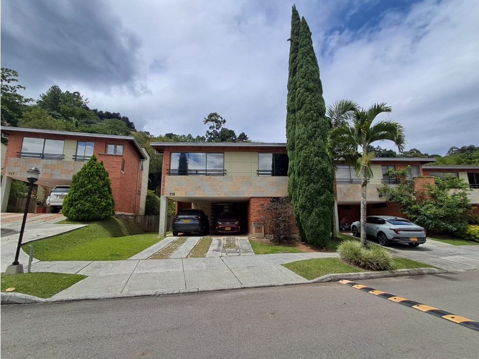 ARRIENDO CASA - ENVIGADO SAN SEBASTIÁN