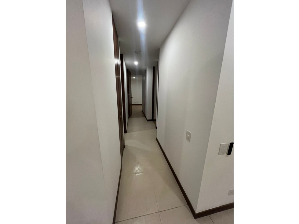 ARRIENDO APARTAMENTO, POBLADO LOMA LOS GONZALES — foto 5