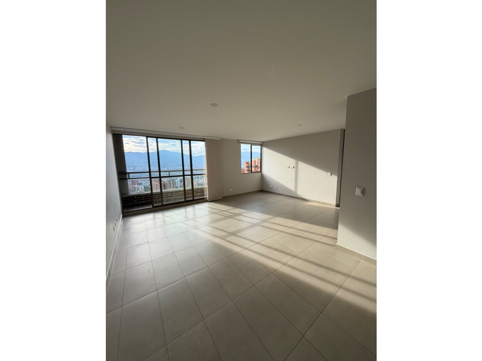 ARRIENDO APARTAMENTO - POBLADO