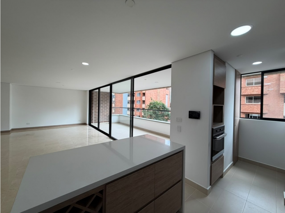 ARRIENDO APARTAMENTO PARA ESTRENAR - LAURELES. — foto 4