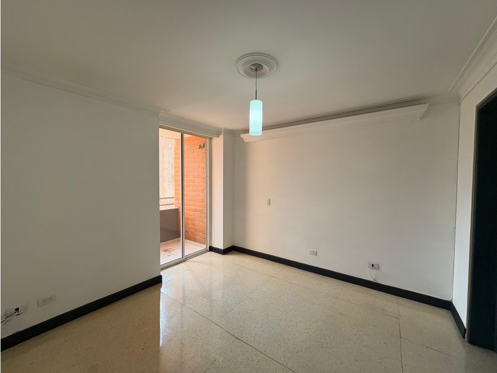 ARRIENDO APARTAMENTO, LAURELES — foto 3