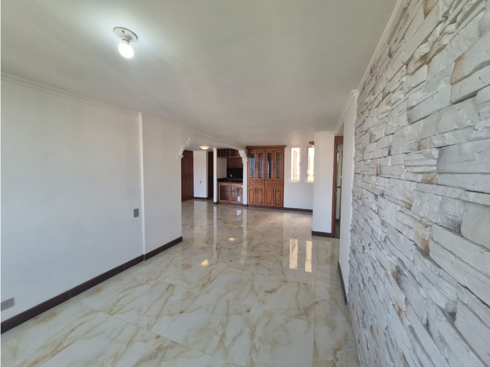 ARRIENDO APARTAMENTO DUPLEX POBLADO PALMAS — foto 3