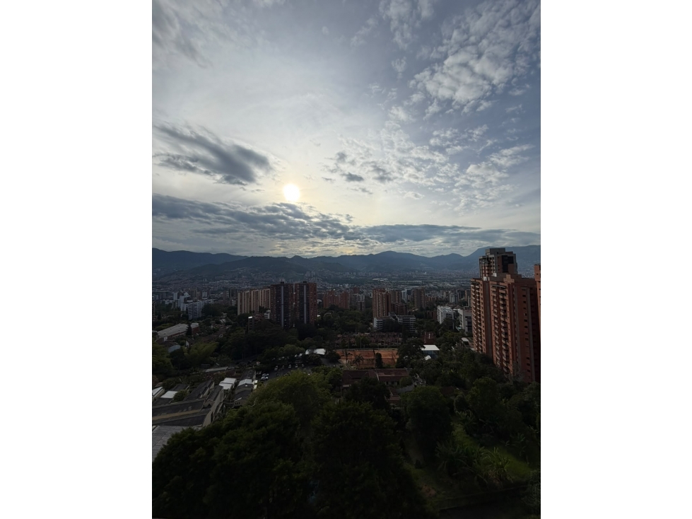 ARRIENDO APARTAMENTO - POBLADO — foto 3