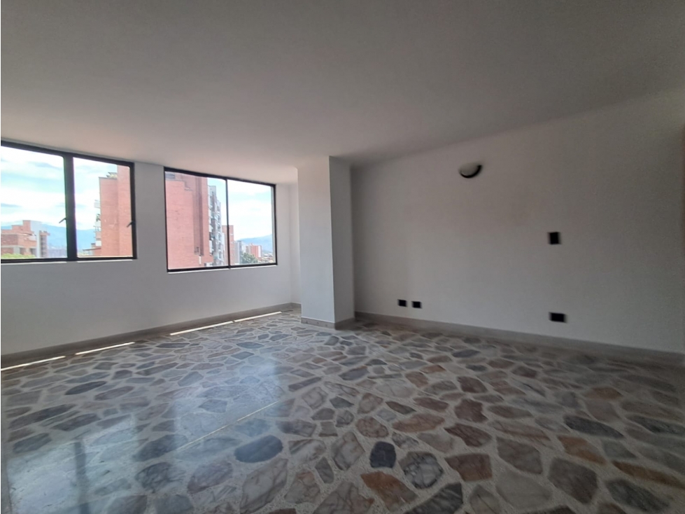 ARRIENDO APARTAMENTO, LAURELES SEGUNDO PARQUE — foto 4