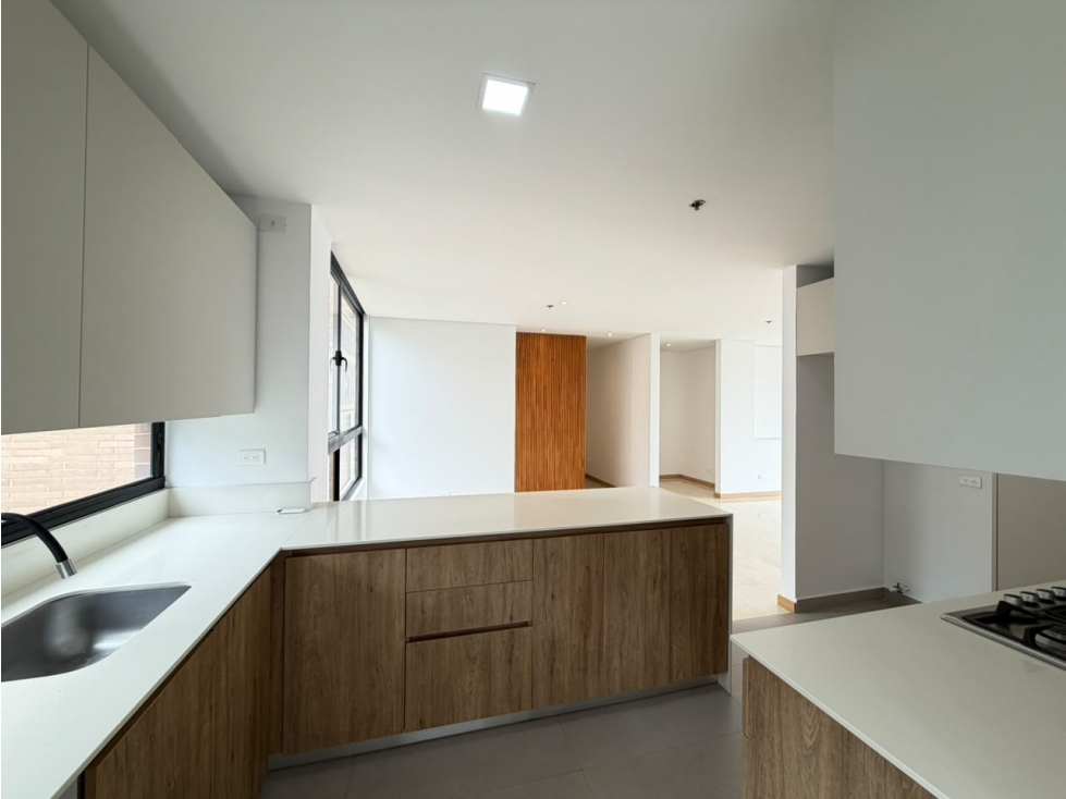 ARRIENDO APARTAMENTO - POBLADO COLA DEL ZORRO — foto 4