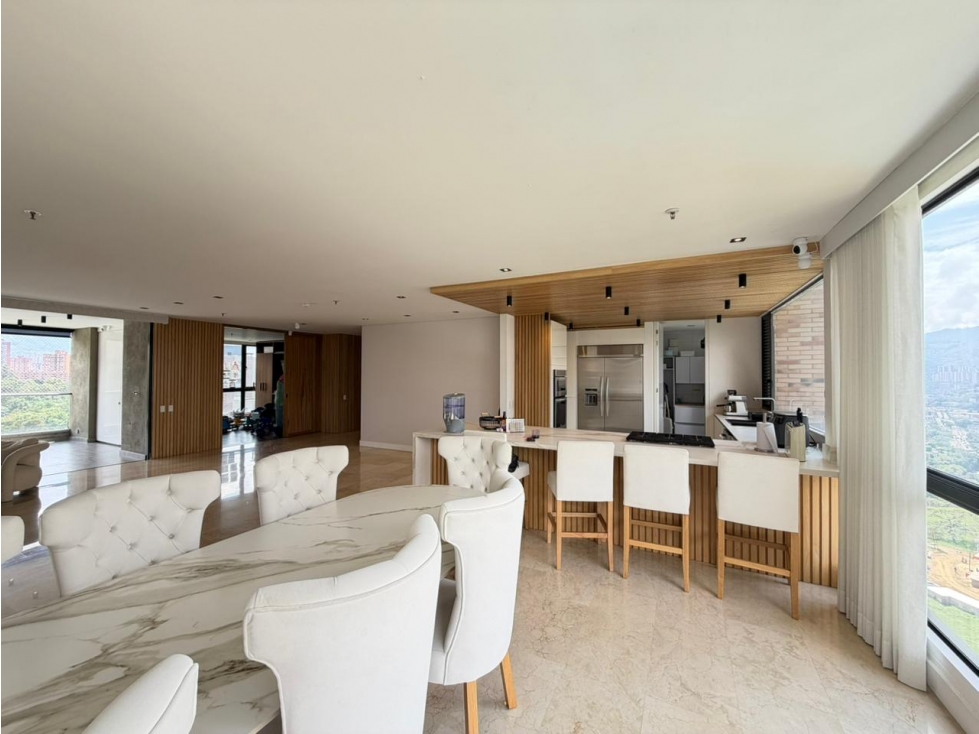 ARRIENDO APARTAMENTO AMOBLADO - POBLADO SECTOR LOS BALSOS