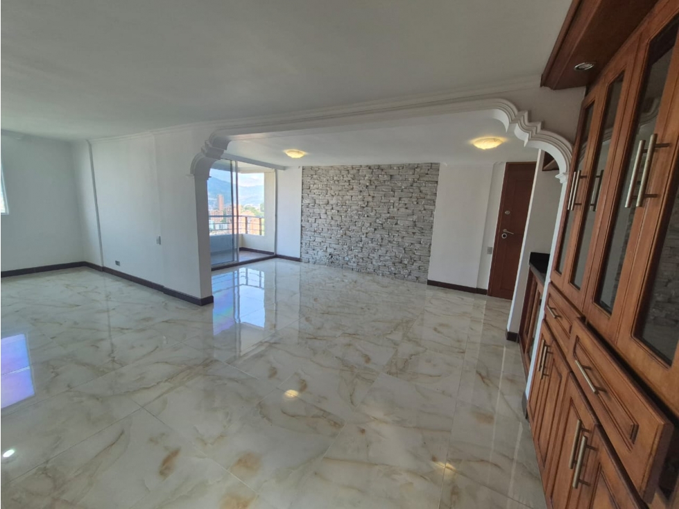 ARRIENDO APARTAMENTO DUPLEX POBLADO PALMAS