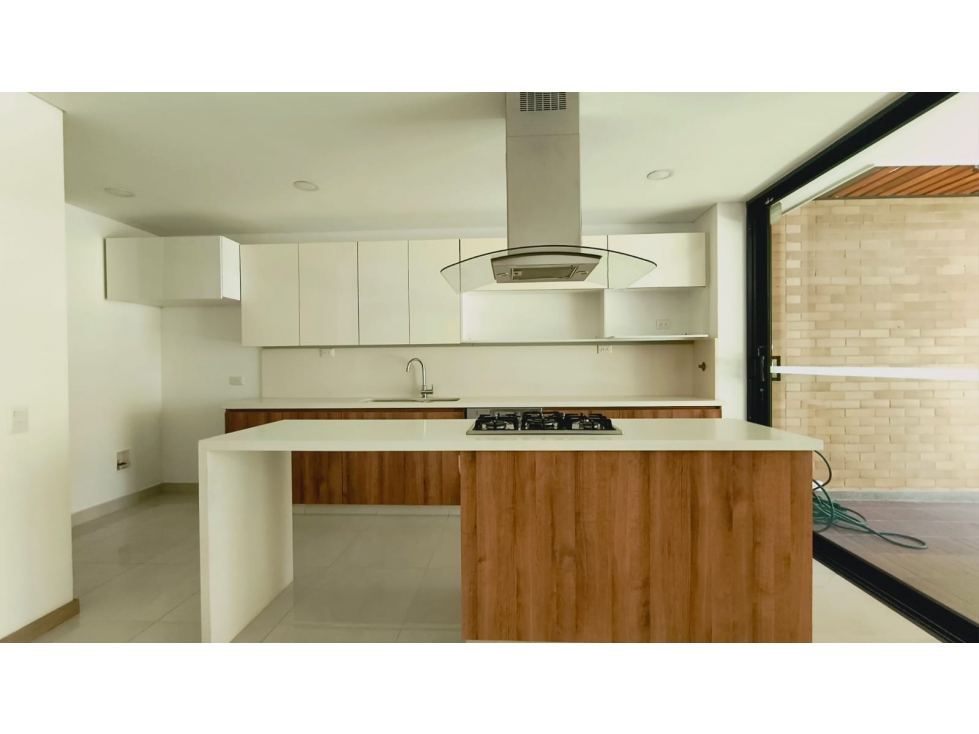 ARRIENDO CASA - ENVIGADO.