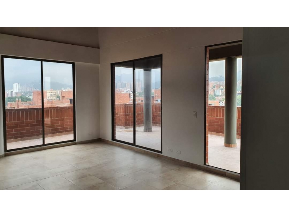 ARRIENDO PENTHOUSE - LAURELES — foto 2