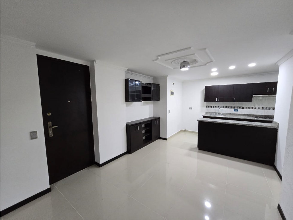 ARRIENDO APARTAMENTO - CIUDAD DEL RIO — foto 2
