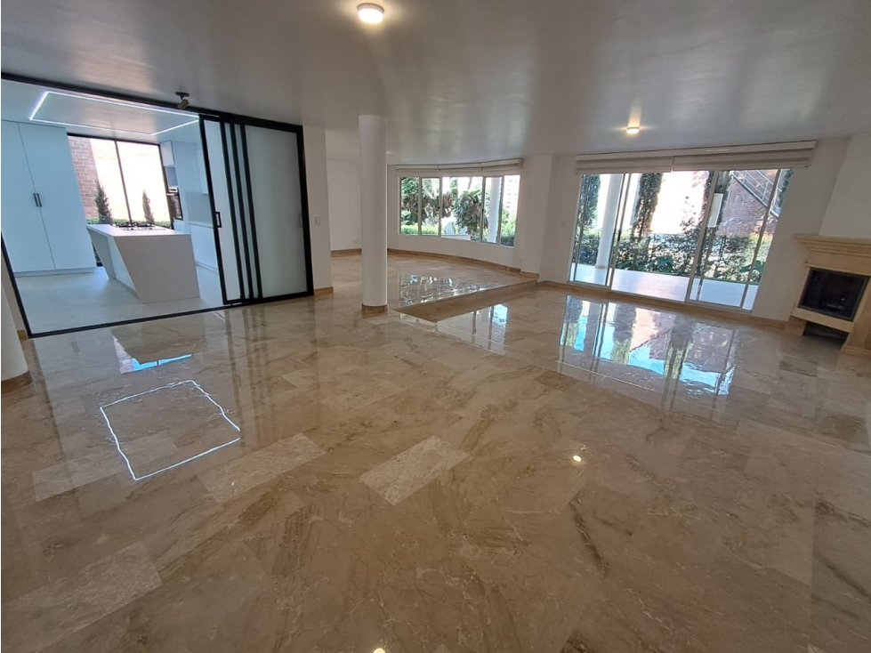 ARRIENDO CASA - EL POBLADO LA SUPERIOR