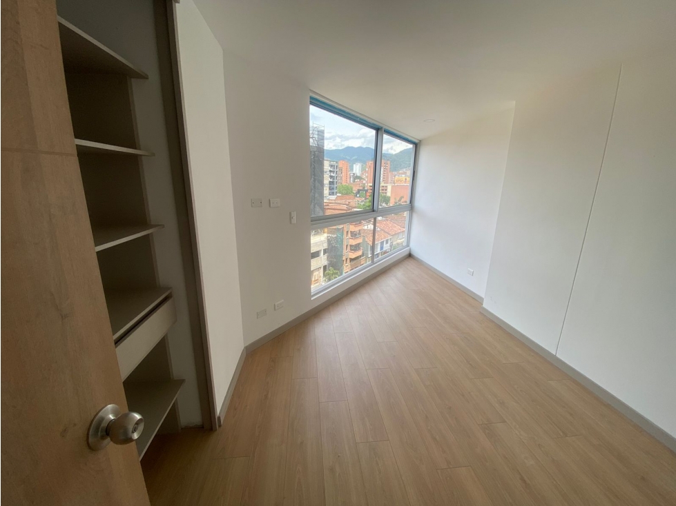 ARRIENDO APARTAMENTO - LAURELES — foto 2