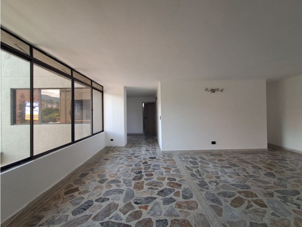 ARRIENDO APARTAMENTO, LAURELES SEGUNDO PARQUE — foto 3