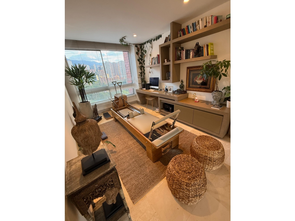 ARRIENDO PENTHOUSE AMOBLADO - POBLADO SECTOR EL TESORO