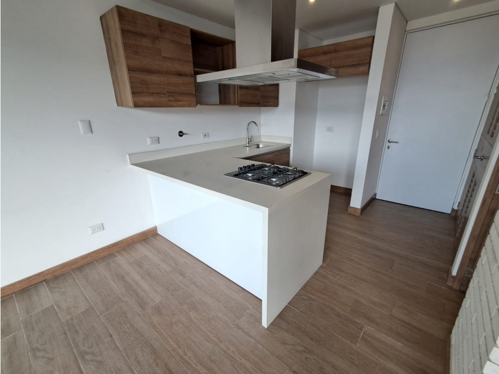 ARRIENDO APARTAESTUDIO - CIUDAD DEL RIO