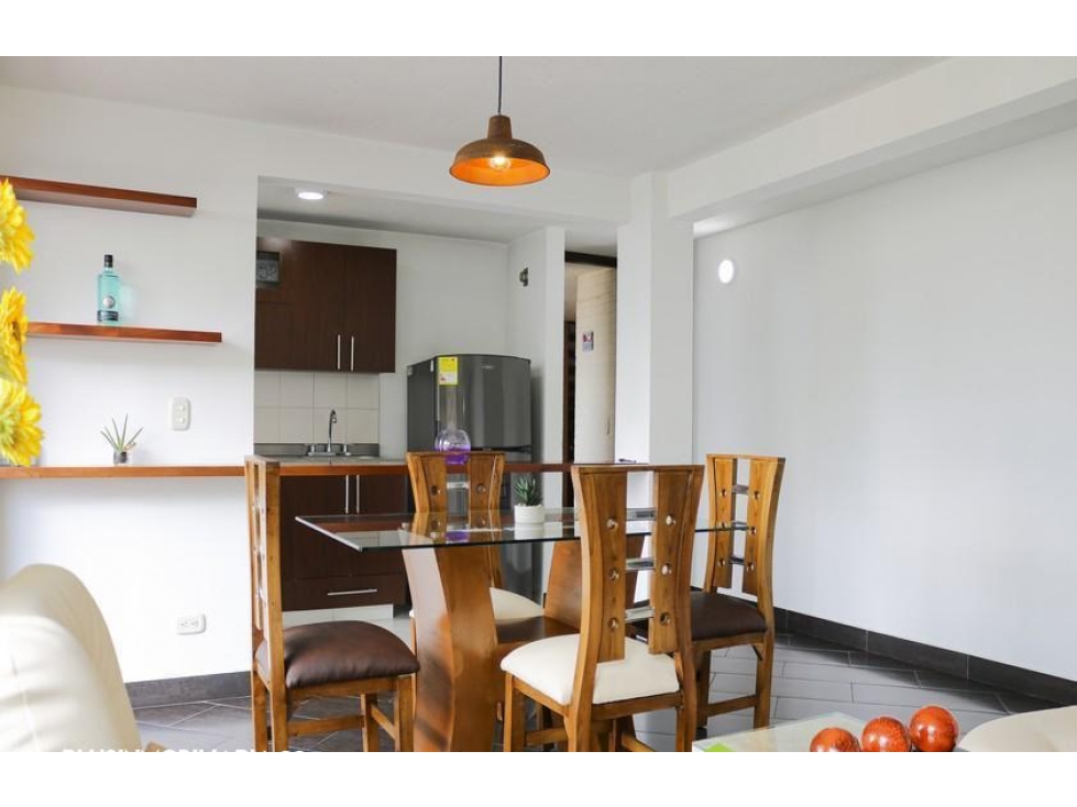ARRIENDO APARTAMENTO AMOBLADO - POBLADO. — foto 4