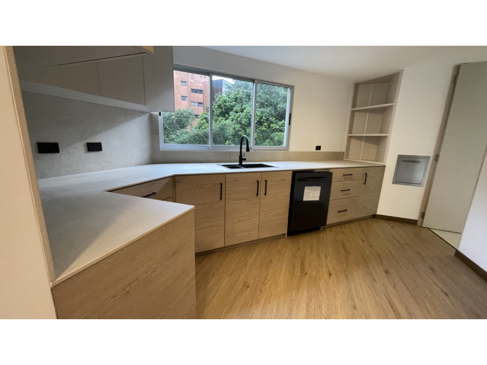 ARRIENDO APARTAMENTO, POBLADO PATIO BONITO — foto 3