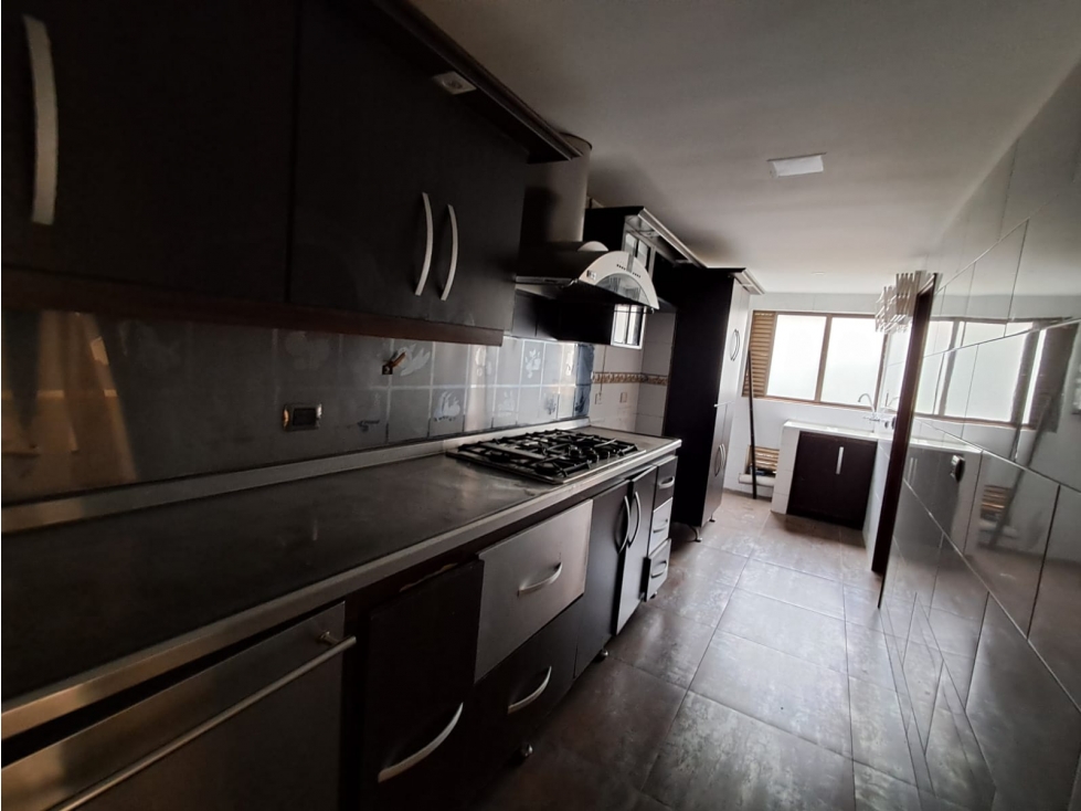 ARRIENDO APARTAMENTO - LAURELES. — foto 5