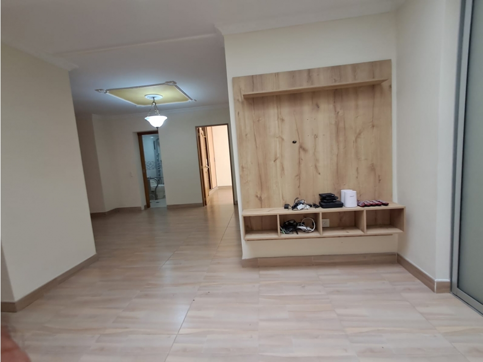 ARRIENDO CASA - LAURELES — foto 3