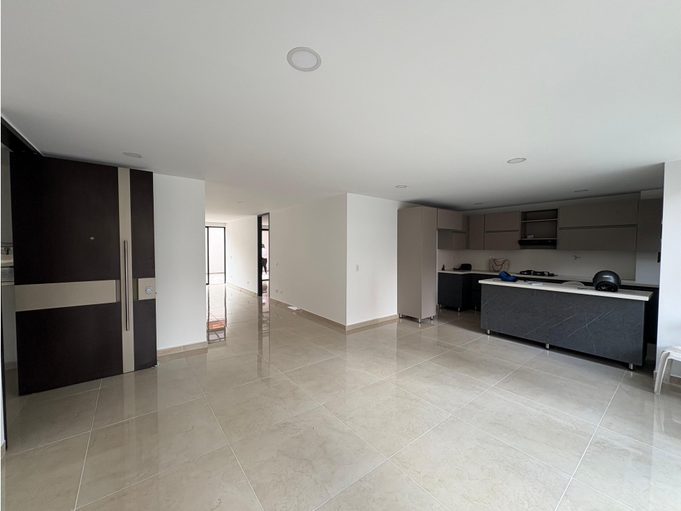ARRIENDO APARTAMENTO, CASTELLANA — foto 2