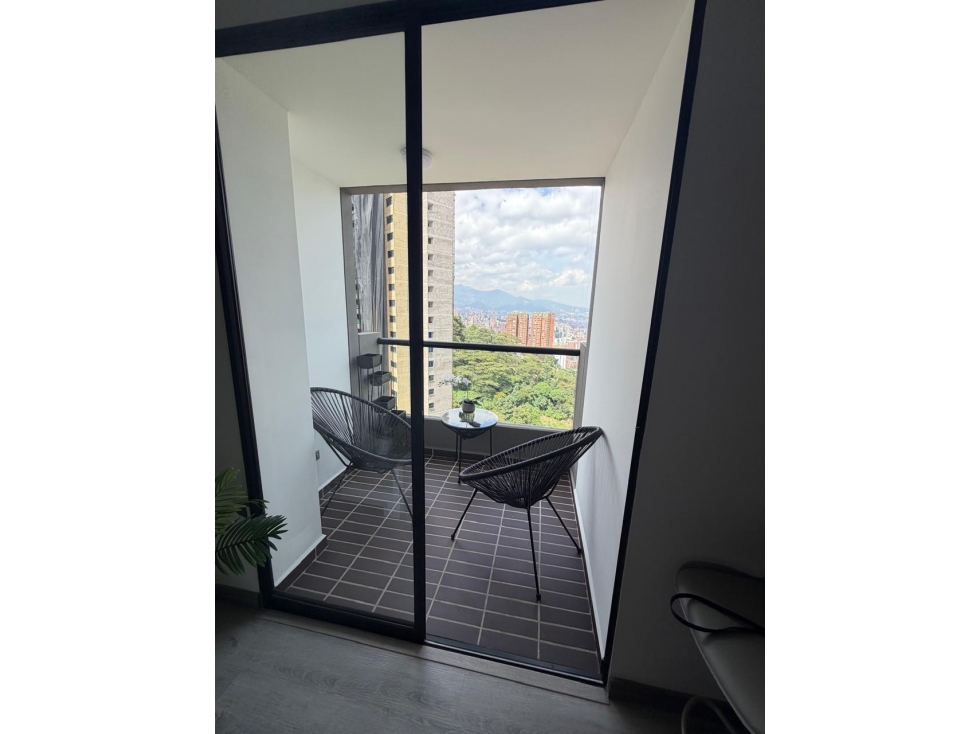 ARRIENDO APARTAMENTO PARA ESTRENAR - POBLADO.