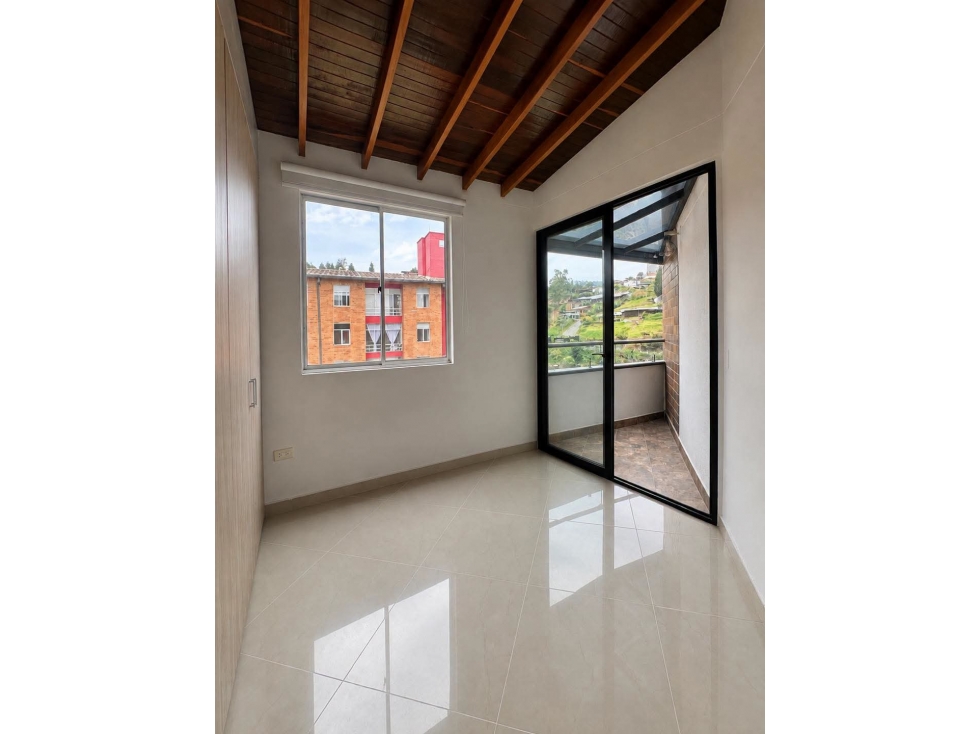 VENDO APARTAMENTO - CALDAS - 4