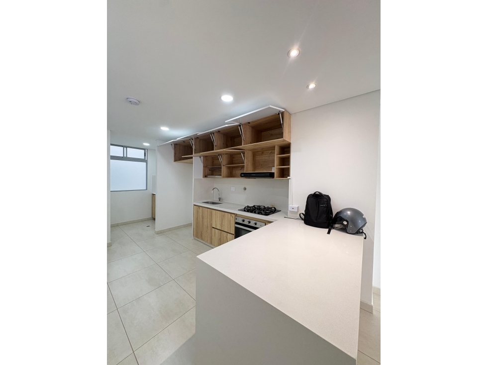 ARRIENDO APARTAMENTO, CC VIVA ENVIGADO — foto 3