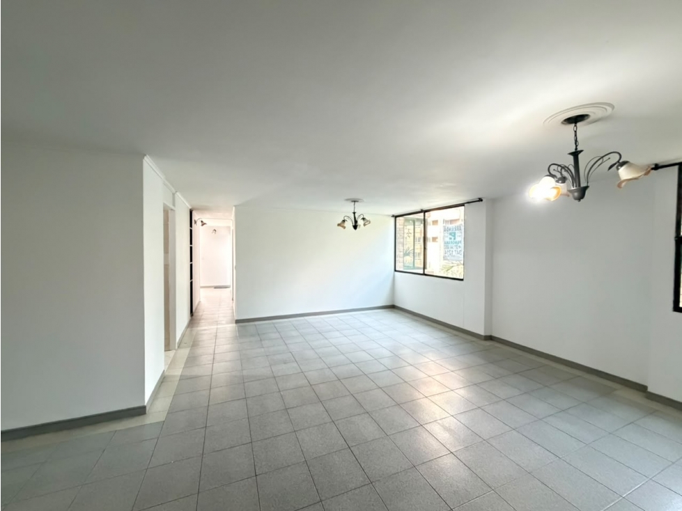 ARRIENDO APARTAMENTO - LAURELES — foto 2