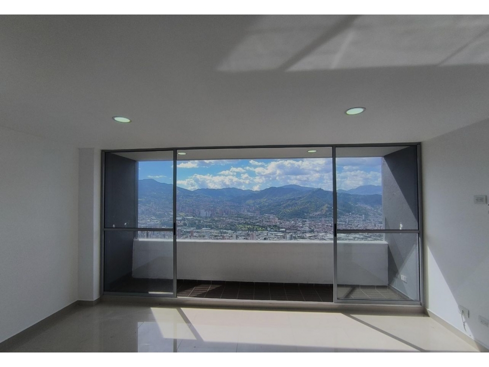 VE NTA APARTAMENTO - SABANETA LAS LOMITAS — foto 2