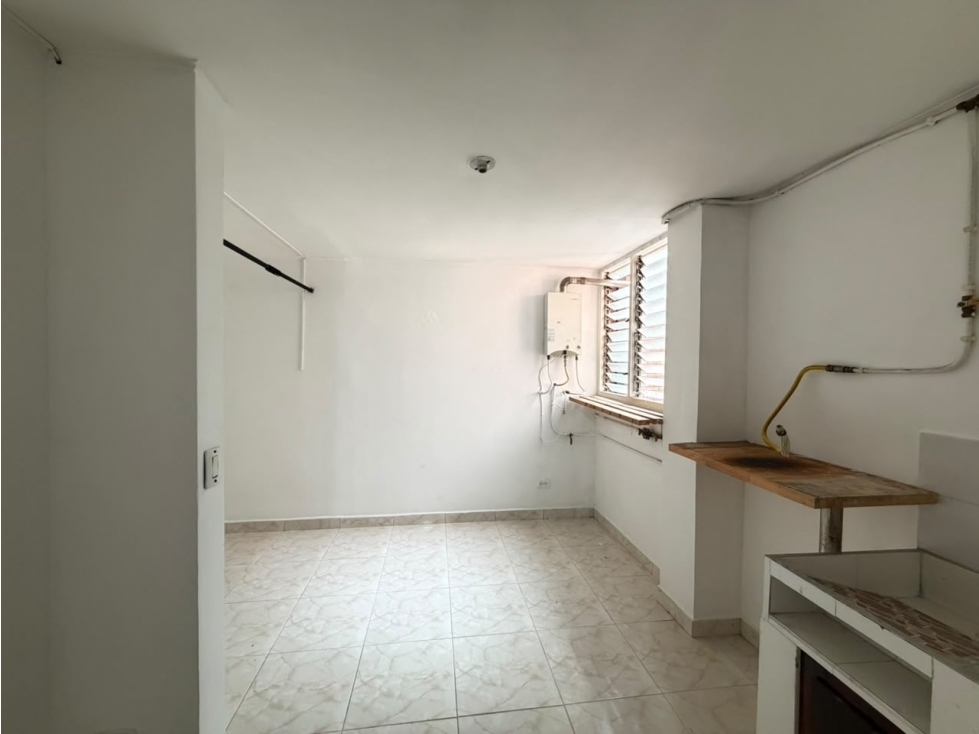 ARRIENDO APARTAMENTO - LAURELES — foto 5
