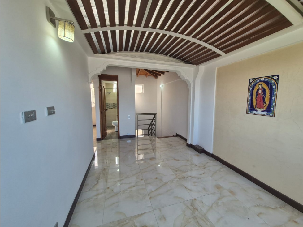 ARRIENDO APARTAMENTO DUPLEX POBLADO PALMAS — foto 2