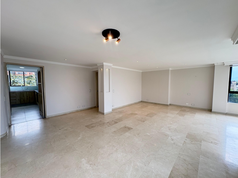 ARRIENDO APARTAMENTO, POBLADO BALSOS — foto 2