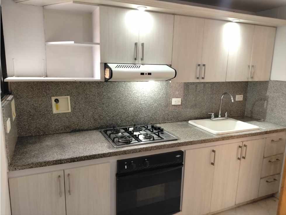 ARRIENDO Y VENTA APARTAMENTO - LAURELES — foto 3