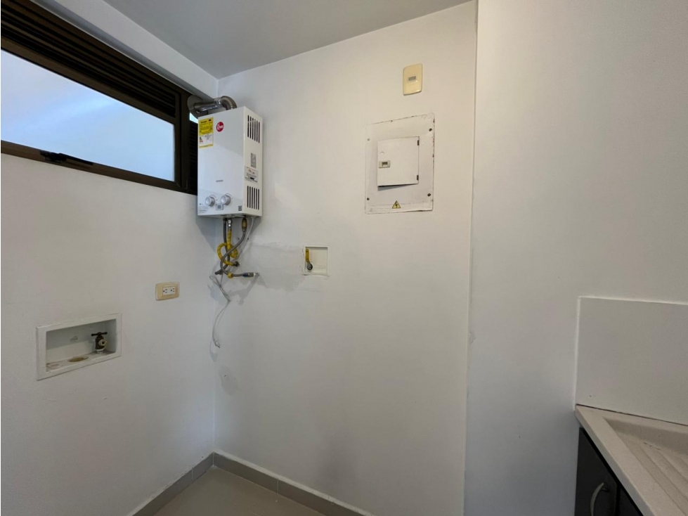 ARRIENDO APARTAMENTO, ALTOS DEL POBLADO — foto 5