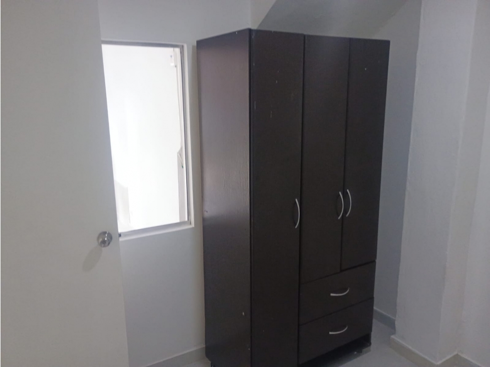 ARRIENDO APARTAESTUDIO - LAURELES — foto 4