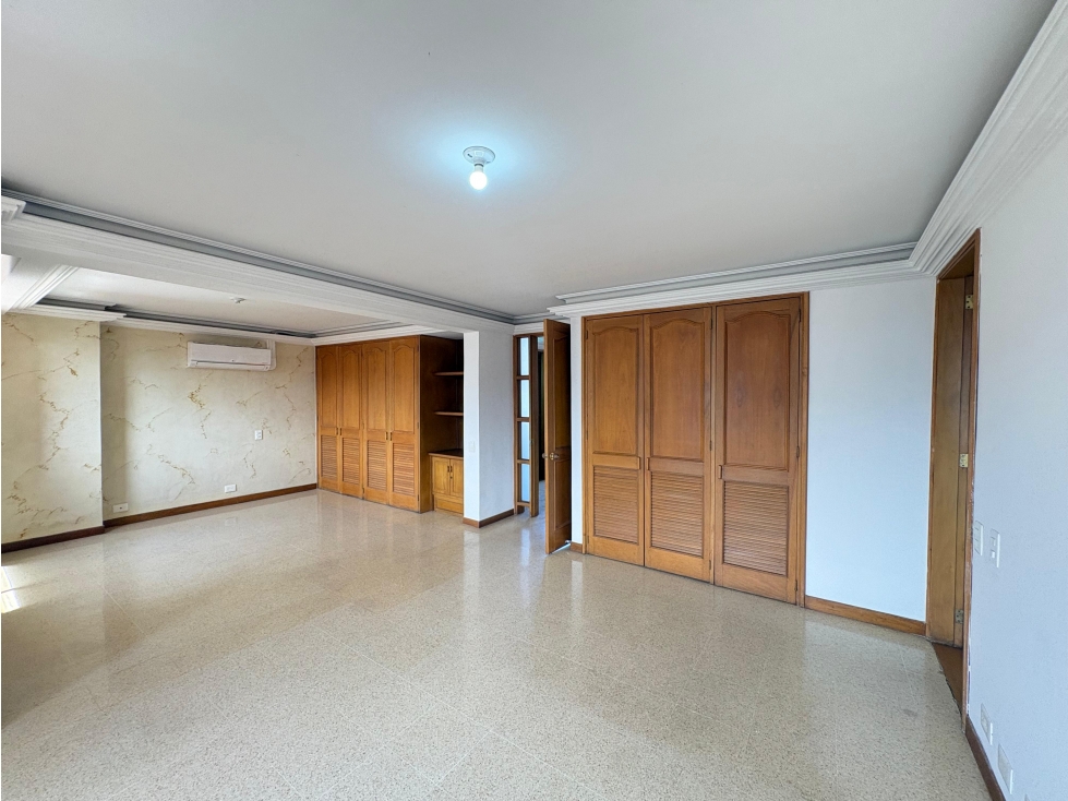 ARRIENDO APARTAMENTO, LAURELES MIGUERIA