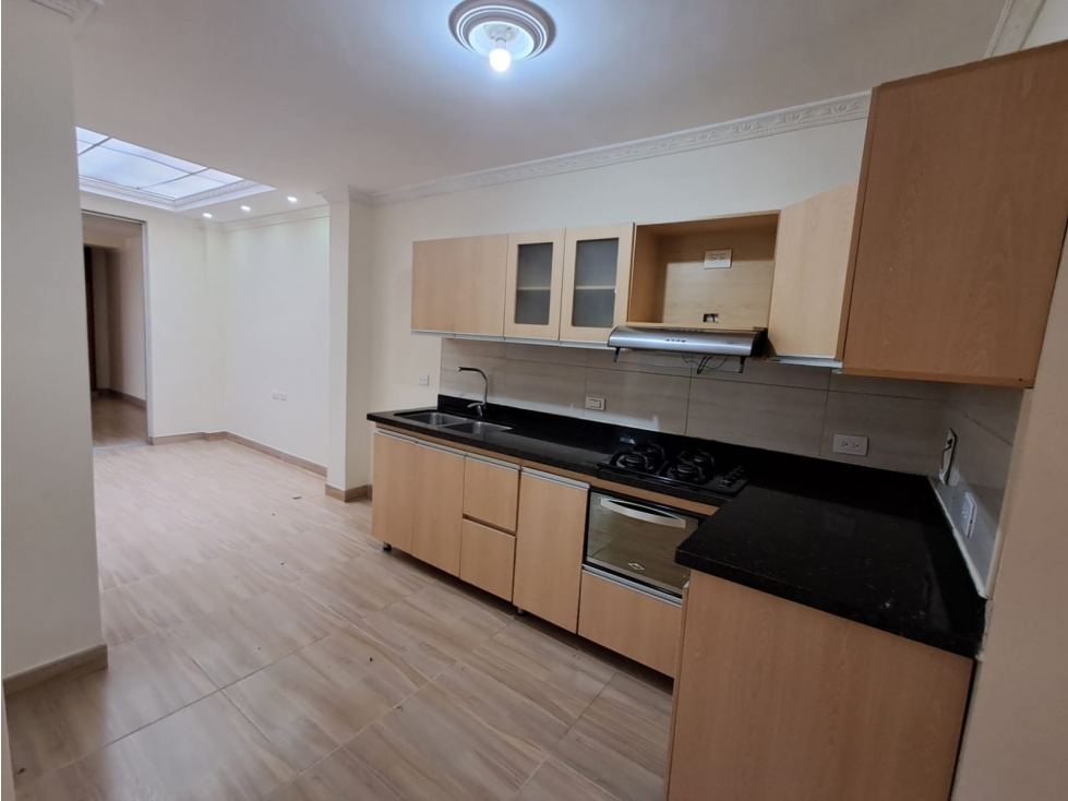 ARRIENDO CASA - LAURELES — foto 4